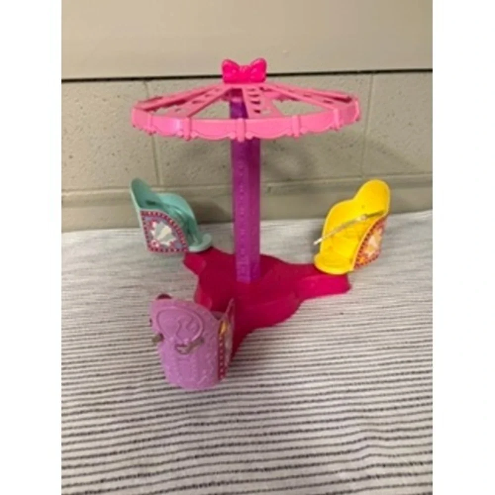 Barbie Doll Lot Merry-Go-Round Sailboat Bathtub 3 Dolls and Shoes Accessories